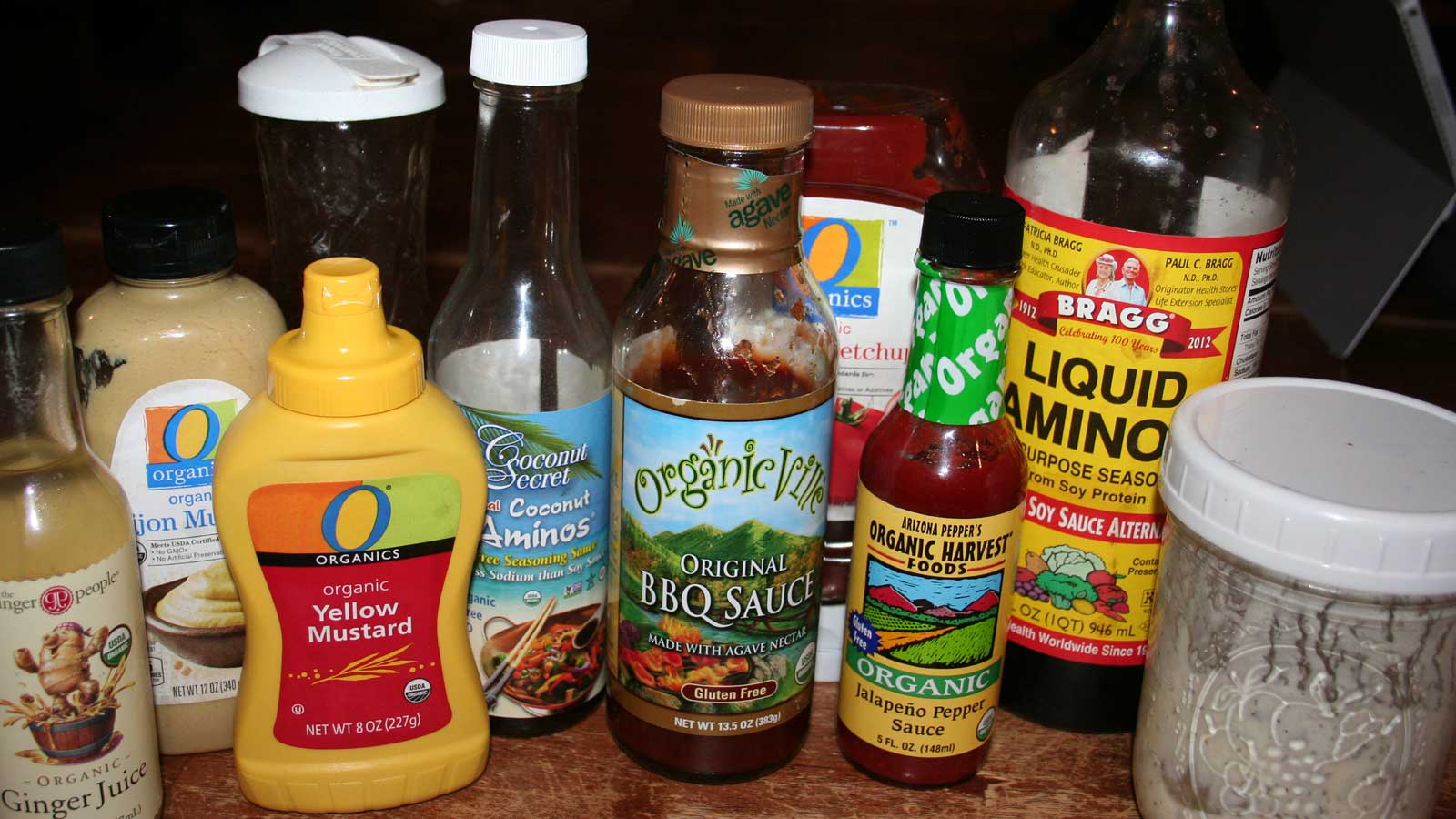 1600-x-900_Condiments