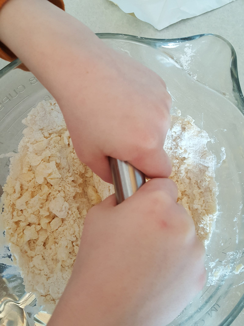 Blackberry pie, flour, sugar and butter