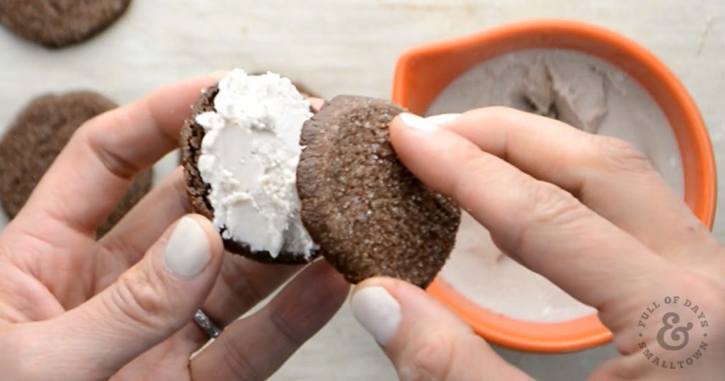 Healthy Homemade Oreos - Chocolate spelt cookies sandwiched around creamy and sweet coconut cream filling.